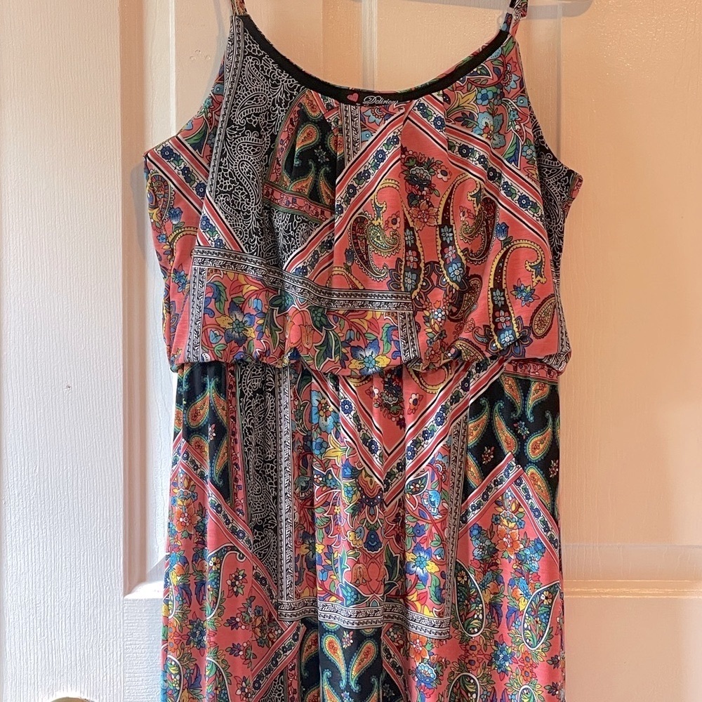 DELICIOUS / Paisley maxi dress / size medium